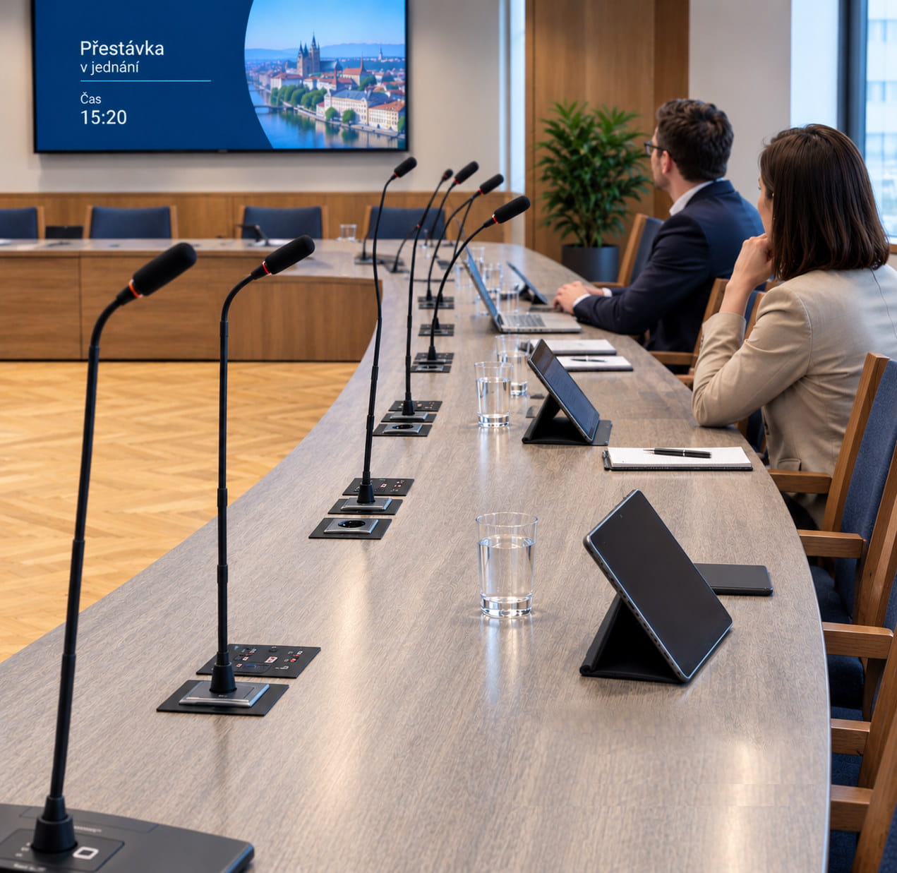 Konferenční systém pro jednací sál